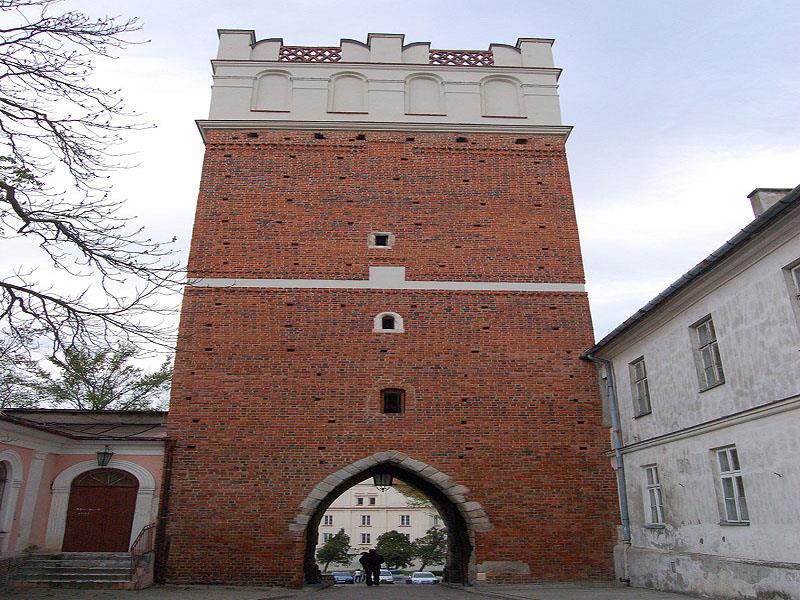 Brama Opatowska w Sandomierzu 1
